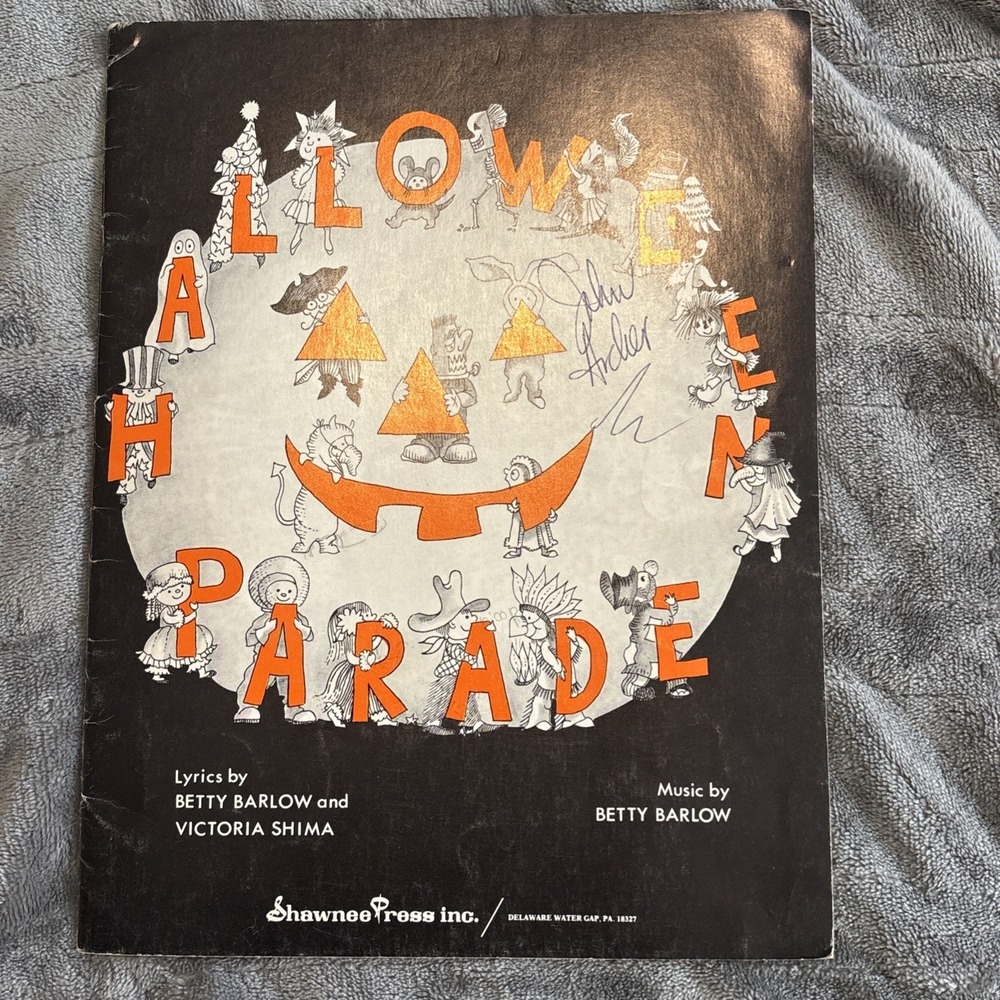 Halloween Parade By Betty Barlow Songbook & Play 1977 Grades 1-6 Out of Print